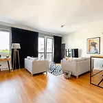 City Luxe, Przestronny, W Centrum